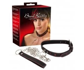 Bad Kitty - szíves nyakörv, fém pórázzal (fekete-piros)
