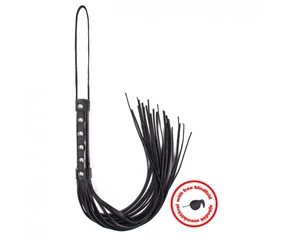 Whip black laquer with blindfold